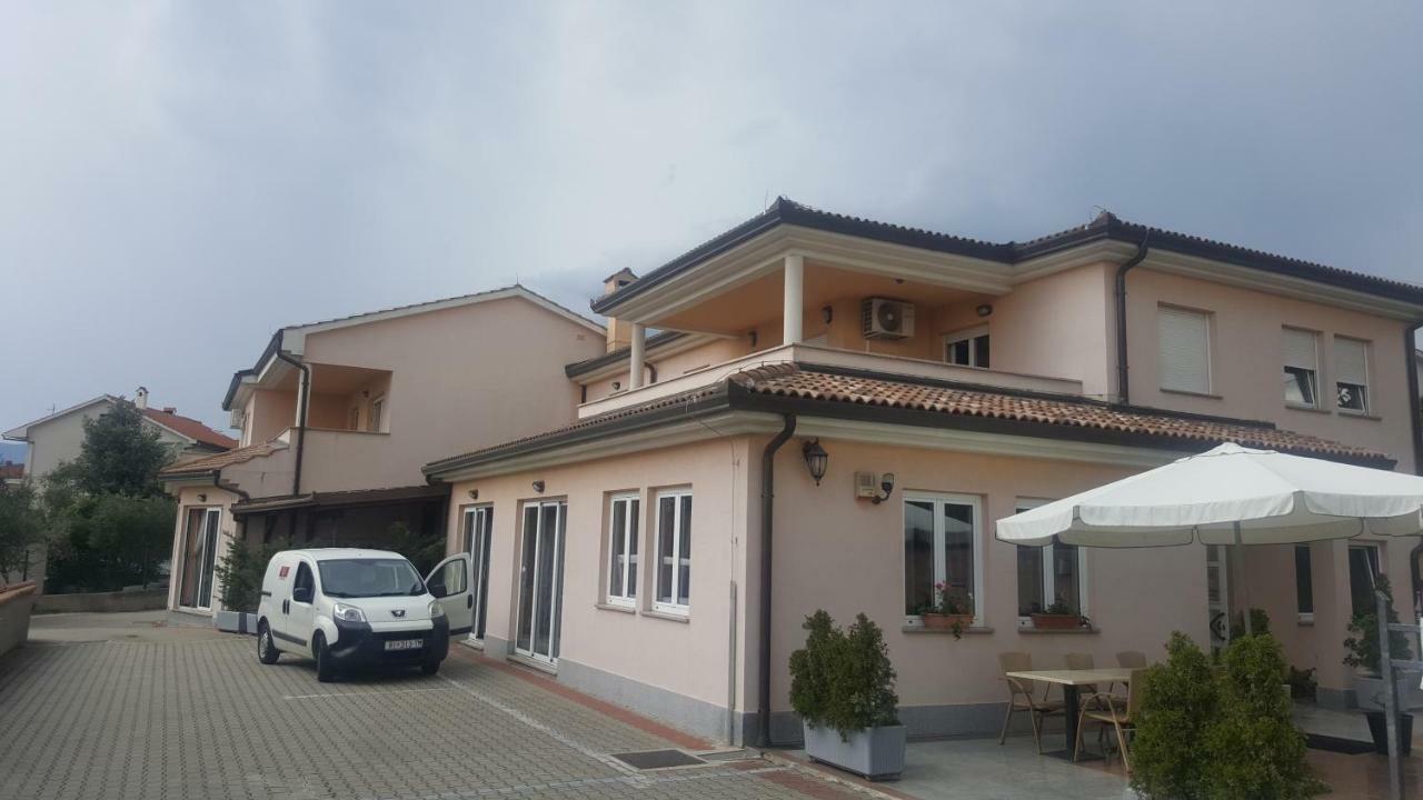 Apartment Dora Rijeka Ngoại thất bức ảnh